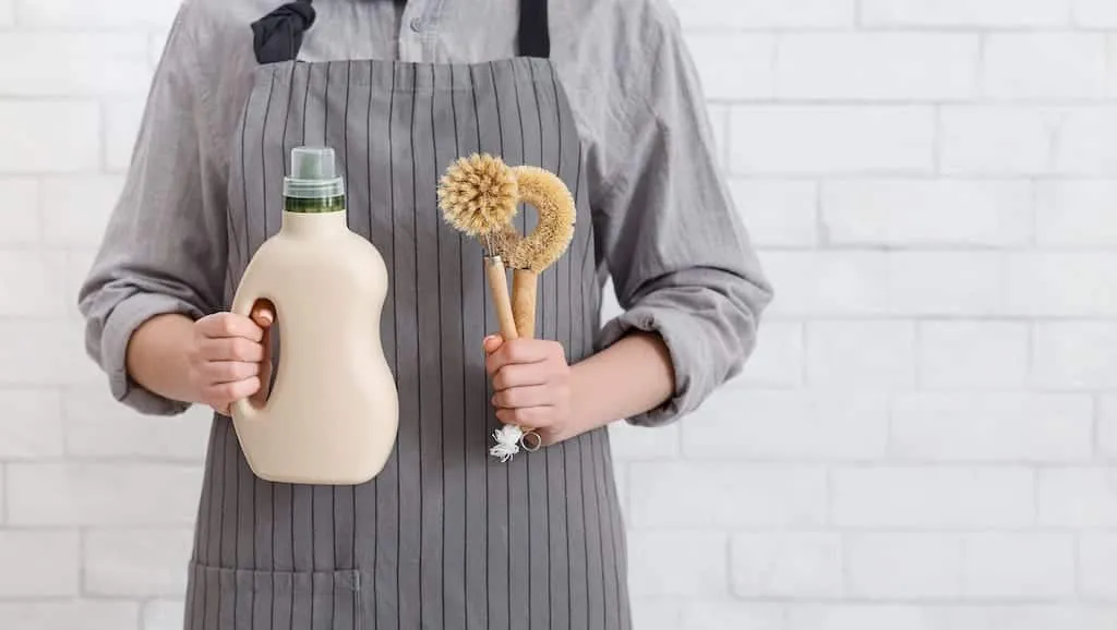 Recette naturelle de lessive à la saponaire pour un linge éclatant